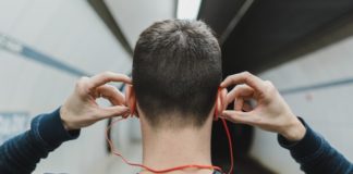 jakie słuchawki douszne