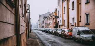 Dlaczego warto kupować auta w Czechach?