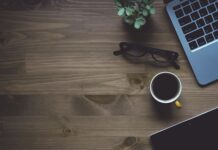 Jak działa bezprzewodowa kamera cofania?