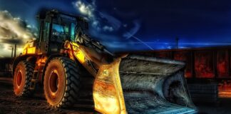 Jak często smarować koparkę?