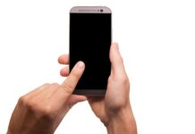 Jak otworzyć wino kluczem?