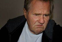 Czym szlifować metalowe futryny? Czym szlifować metalowe futryny?