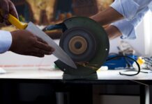 Pod jakim kątem ostrzyc łańcuch Półdłuto?