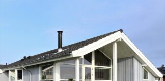 Na jaki kolor pomalować metalowe futryny?